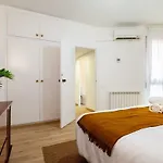 Exclusive Huge 4 Double Bedroom City Center