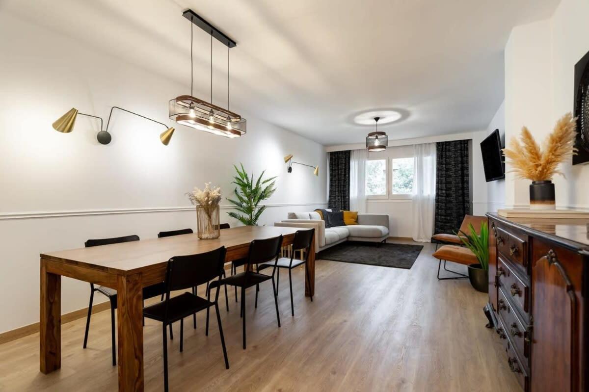 Exclusive Huge 4 Double Bedroom Center Apartamento *